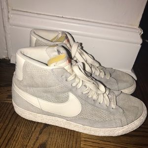 Nike High Tops Women’s Size 7.5